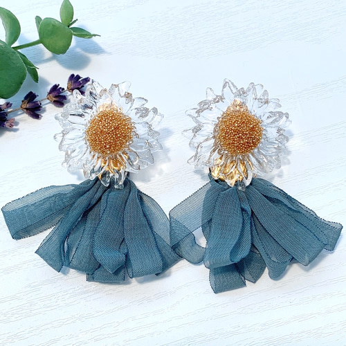 クリアフラワー シフォンタッセル イヤリング／ピアス イヤリング 
