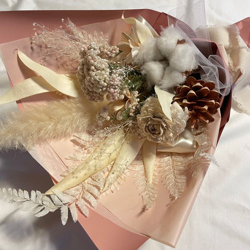 ナチュラルな花束 お急ぎ便 花束「ジェルブラ・ウローンジュ」｜フラワーギフト