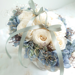 ◇ゼクシィ掲載◇miniバラ&紫陽花のリングピロー【ANTIQUE　Blue】 4枚目の画像