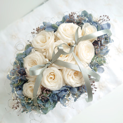 ◇ゼクシィ掲載◇miniバラ&紫陽花のリングピロー【ANTIQUE　Blue】 5枚目の画像