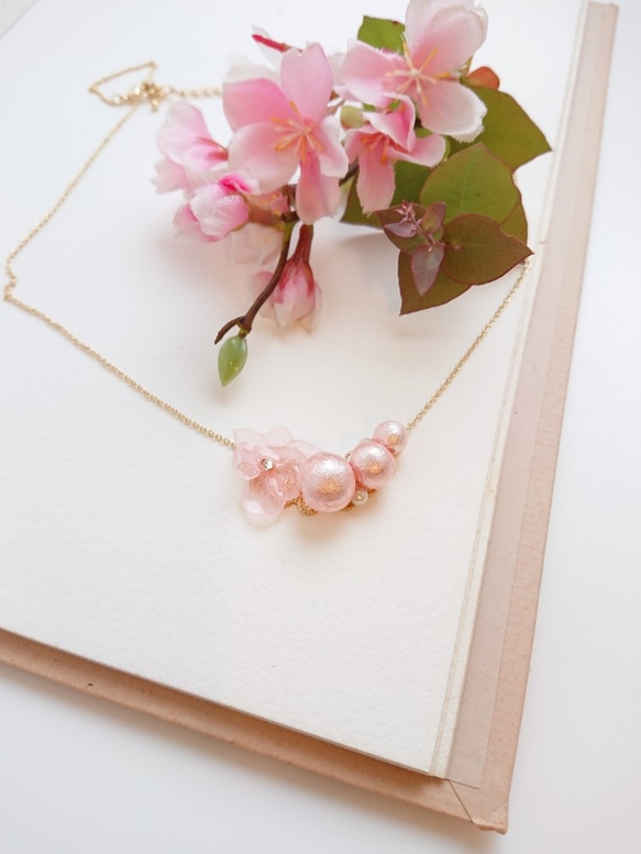 紫陽花イチリン桜色&コットンパール【ネックレス】 5枚目の画像
