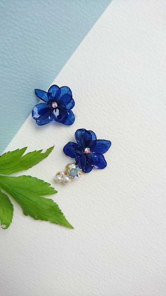 繡球花Hirari靛藍藍＆施華洛世奇水晶AB [耳環和耳環] 第4張的照片