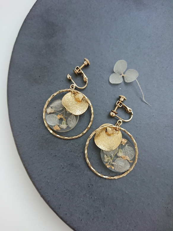 Flower Moon 紫陽花&かすみ草 白玉ホワイト【イヤリング・パーツ変更可】送料無料 5枚目の画像