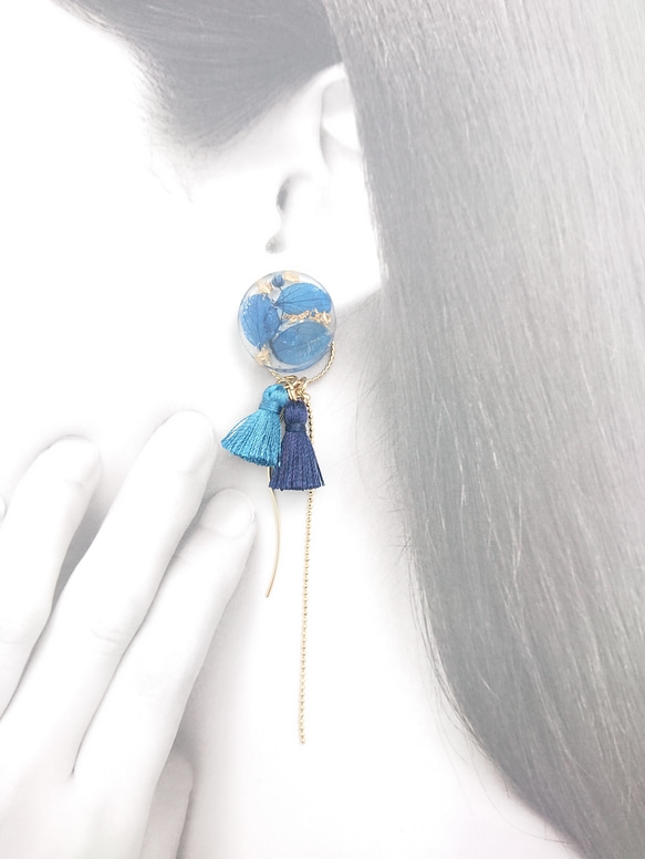 Tassel&Flowers  navy gradation【ピアス・パーツ変更可】2way 2枚目の画像