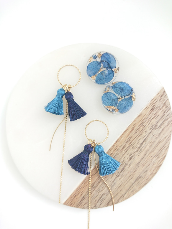 Tassel&Flowers  navy gradation【ピアス・パーツ変更可】2way 3枚目の画像