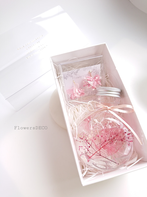 Flowers swag & Harbarium【ピアス・パーツ変更可】桜色グラデーション 2枚目の画像
