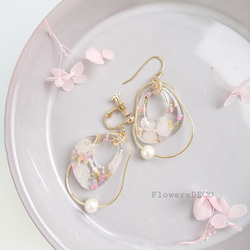 花筏 桜グラデーション Flowers & Cotton Pearl【ピアス・パーツ変更可】 2枚目の画像