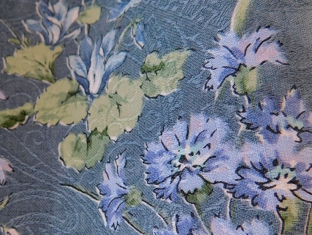 朝夕で早変わり! 気分も変わるリバーシブルスカート[フラワー][ネイビー]