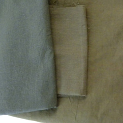コクーンシルエットのロングスカート・コットンリネンカーキ 2枚目の画像