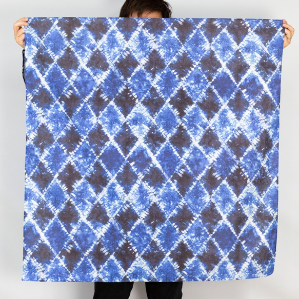 綿ふろしき　藍染～菱形～　三巾　大判　100㎝　綿100％ 2枚目の画像