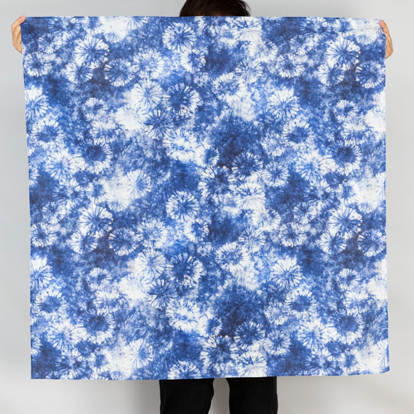 綿ふろしき　藍染～菊～　三巾　大判　100㎝　綿100％ 2枚目の画像
