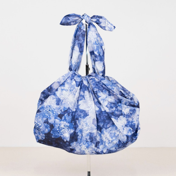 綿ふろしき　藍染～桜（夜）～　三巾　大判　100㎝　綿100％ 3枚目の画像