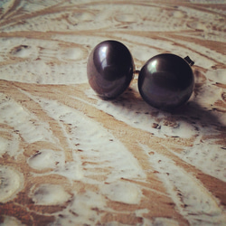 Black Pearl Studs Earrings 2枚目の画像