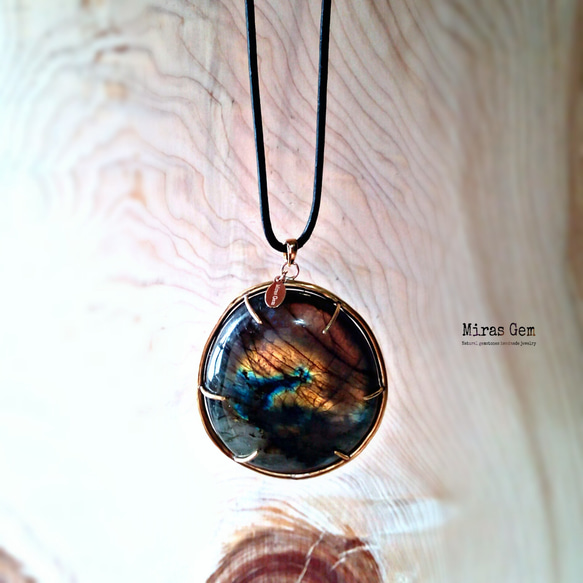 Big labradorite leather code necklace 4枚目の画像