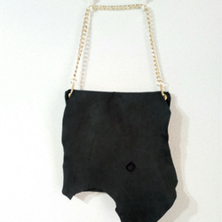 ​Blueblack leather asymmetric raw edge bag 1枚目の画像