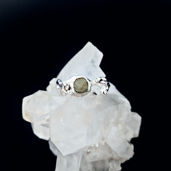 Natural rough diamond curved ring 2枚目の画像