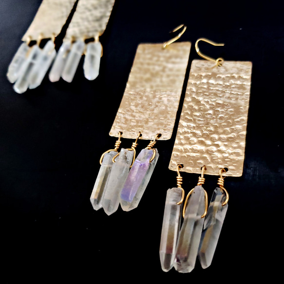 Rectangle brass and aura quartz earrings 2枚目の画像