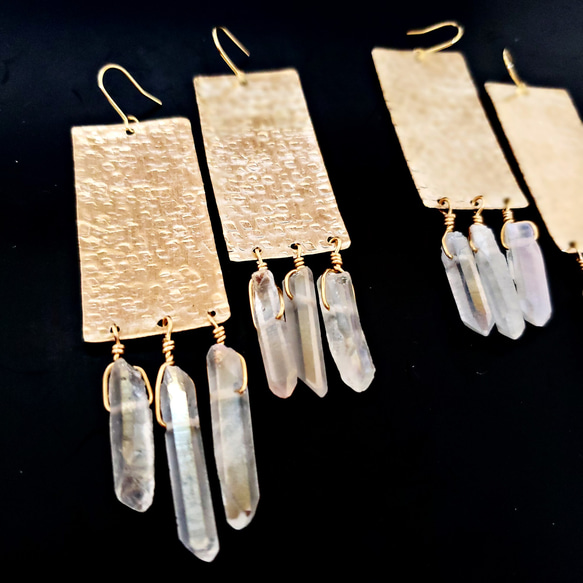 Rectangle brass and aura quartz earrings 3枚目の画像