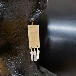 Rectangle brass and aura quartz earrings 5枚目の画像