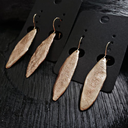 Old leaf earrings 3枚目の画像