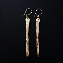 Minimal tears earrings 1枚目の画像