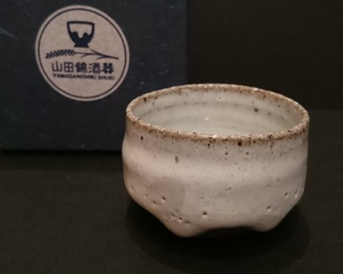 山田錦ぐい呑み(わら灰釉) 酒杯・酒壺 東条秋津窯 的作品 1983829｜Creema