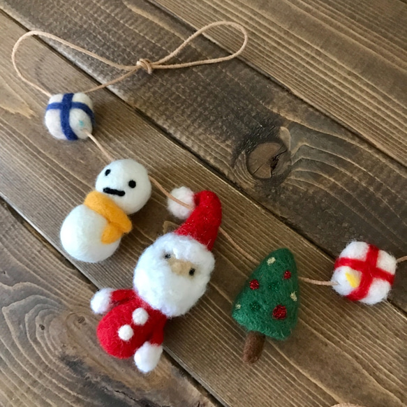 サンタと雪だるまのガーランド ☆羊毛フェルト ガーランド marico 通販