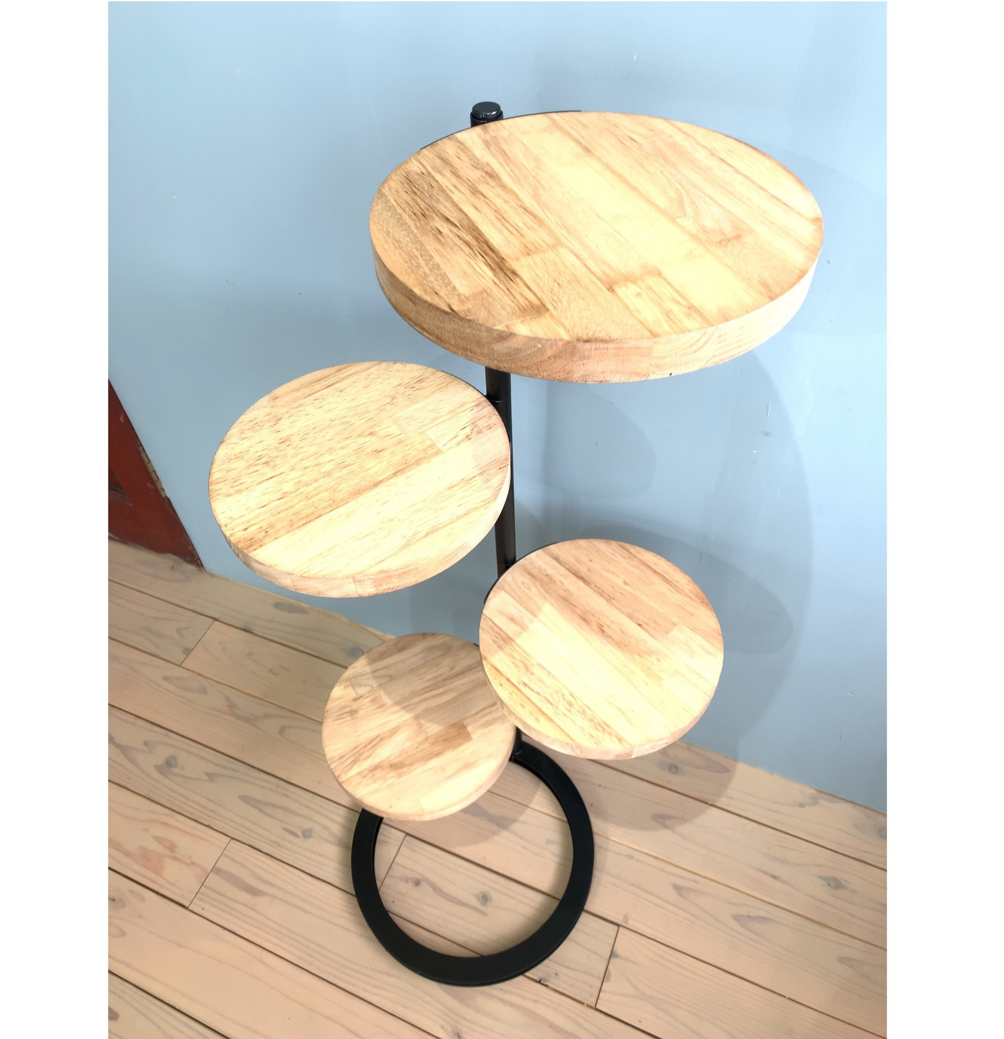 ◆特集掲載品◆アイアン円形回転ラック4段　お洒落　カフェ　美容室　飲食店　観葉植物　キャットタワー