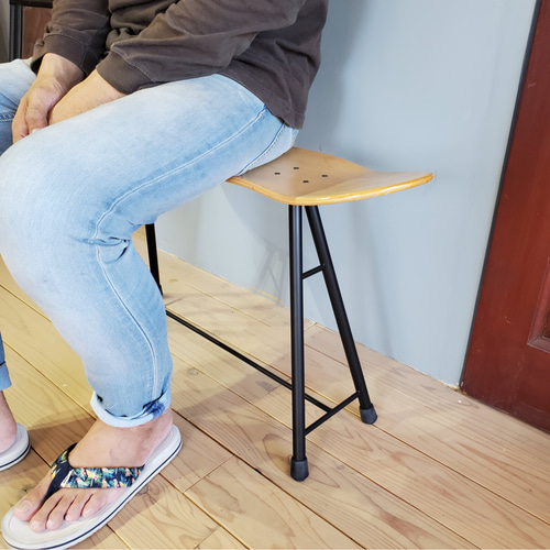 スケートボード　× アイアン　スツール　椅子　ベンチ　植物棚　インダストリアル スケートボード × アイアン スツール 椅子 ベンチ 植物棚