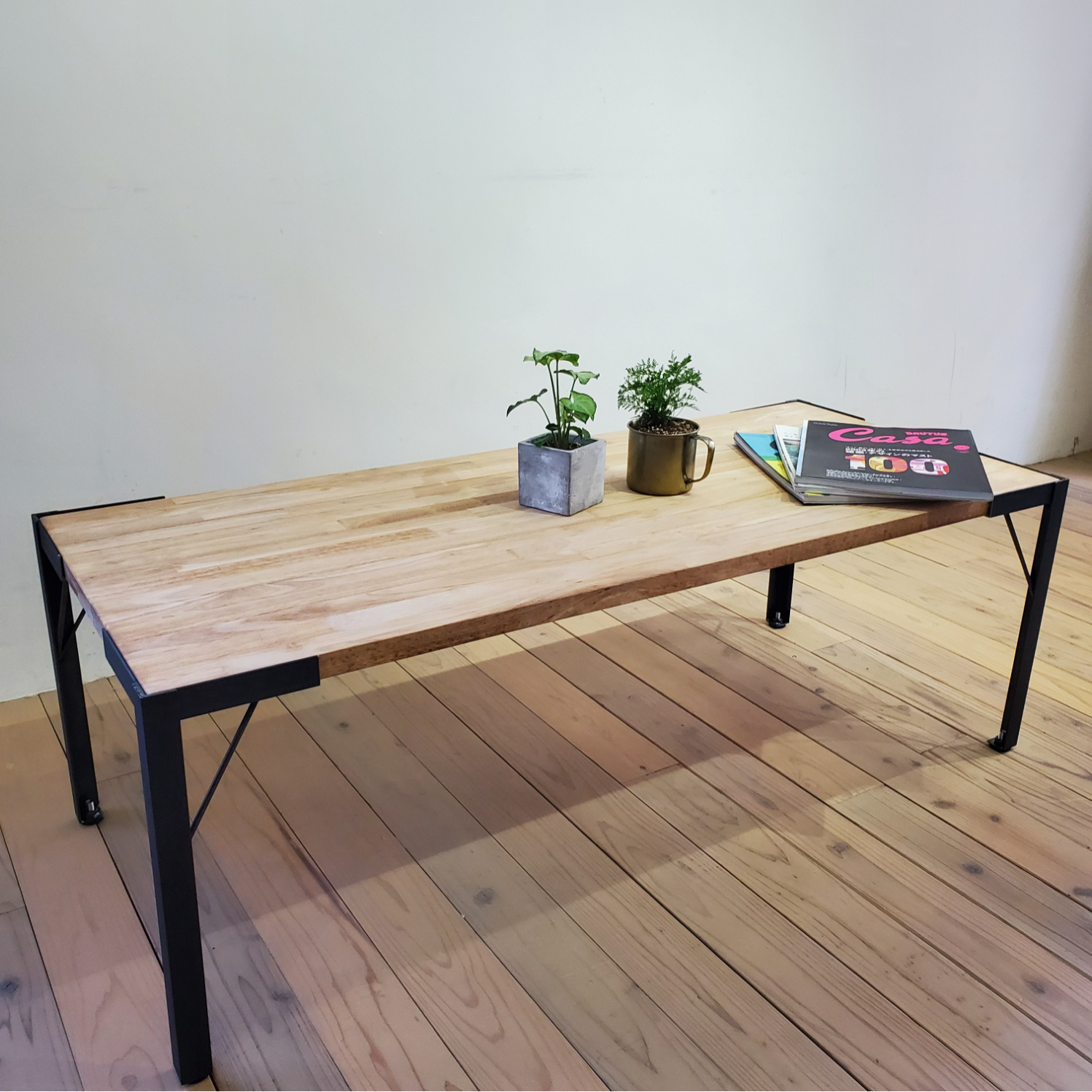 北欧レトロ インダストリアル アイアンフレーム 無垢材 木製ローテーブル 鉄製 北欧レトロ インダストリアル アイアンフレーム 無垢材 木製ロー