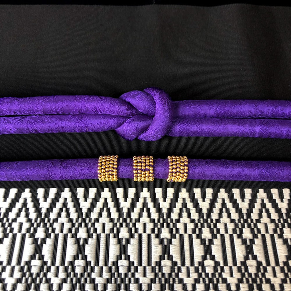 帯締め　丸ぐけ　紫地花模様　ゴールドビーズ刺繍　アンテーク着物にも合う 5枚目の画像