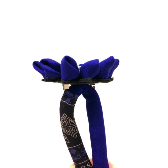 帯締め　丸ぐけ　花　インディゴブルー　エスニック柄　シルバービーズ刺繍　つまみ細工　オールシーズン 4枚目の画像