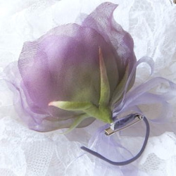 バラのコサージュ＊パープルネイビー～若紫 5枚目の画像