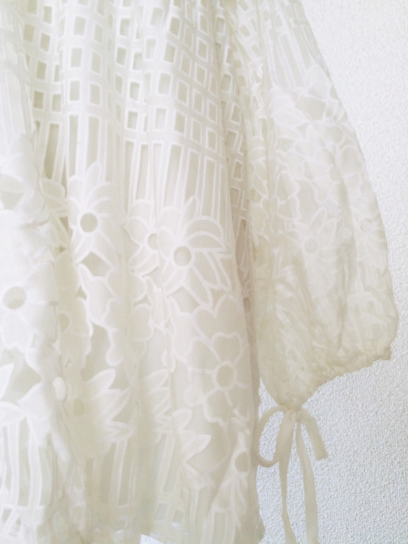 LACE FLARE TUNIC 4枚目の画像