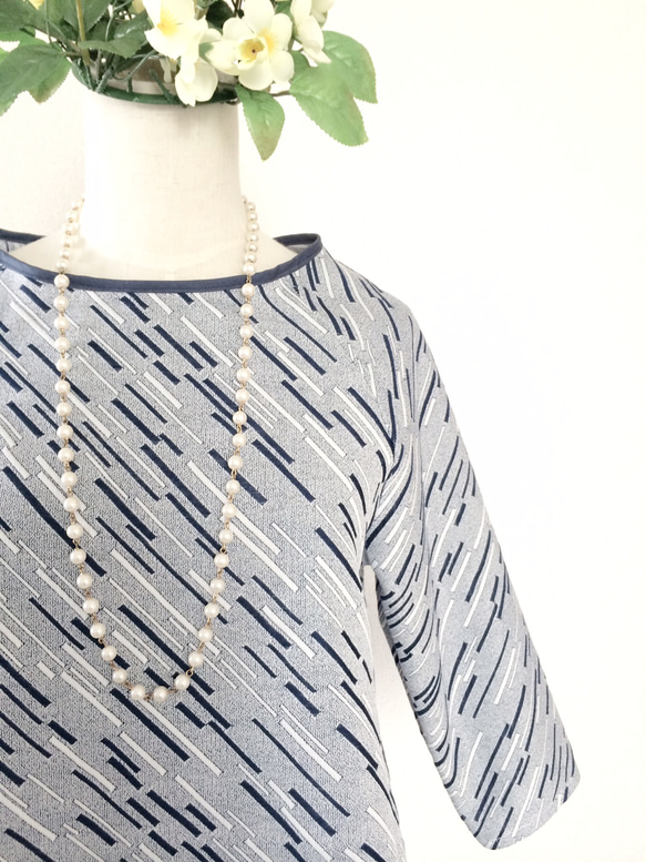 GEOMETRIC HONEYMOON TOP (NAVY) 3枚目の画像