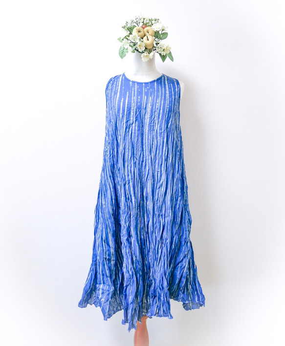 TIE-DYE BLUE DRESS 2枚目の画像