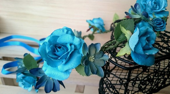 アジュールブルーの花冠 2枚目の画像