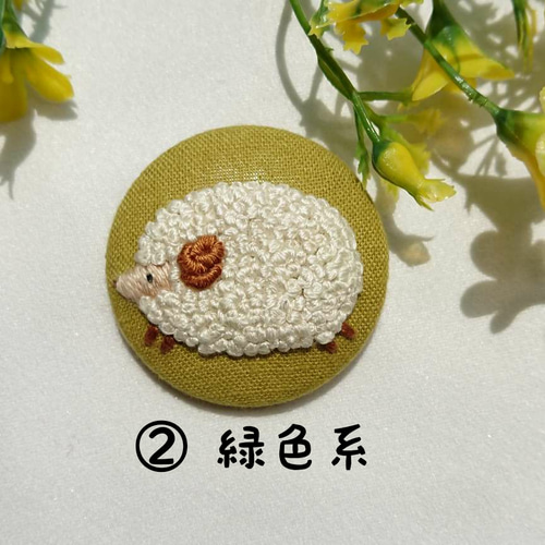 【感謝♡sale】リボン刺繍ブローチ　ハンドメイド　くるみボタン　2個 サマー♡ローズ リボン刺繍ブローチ ハンドメイド くるみボタン