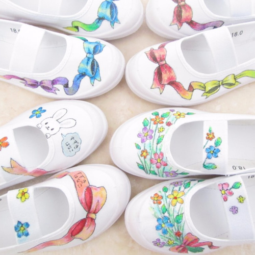 100%手描き☆ゴシゴシ洗える☆上履き「列車(正面：青緑&赤)」ご希望  