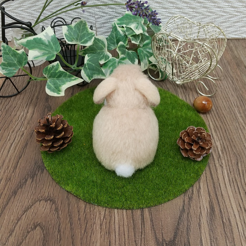 ロップイヤーラビット 羊毛フェルト 羊毛フェルト Sleeping forest