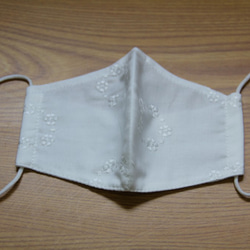 夏用マスク　ガーゼ素材　保冷剤ポケット付き　　Sサイズ　刺繍花　20ｍｓS-1213 1枚目の画像