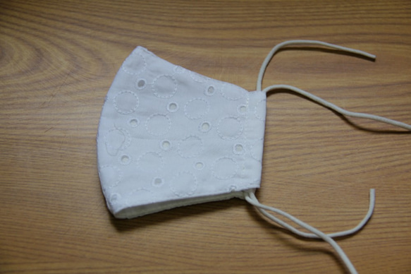 夏用マスク　ガーゼ素材　保冷剤ポケット付き　　Sサイズ　刺繍レース丸　20ｍｓS-1415 2枚目の画像