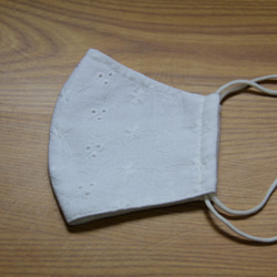 夏用マスク　ガーゼ素材　保冷剤ポケット付き　　Sサイズ　刺繍レース花　20ｍｓS-1617 2枚目の画像