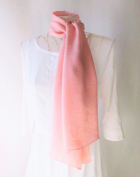 專題作品·植物染色·櫻花圖案·絲綢·短披肩·櫻花色Harari 第8張的照片