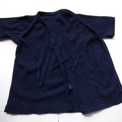新生児用・オーガニックコットン・ベビー短肌着・藍染め(50サイズ・3～4kg) 2枚目の画像