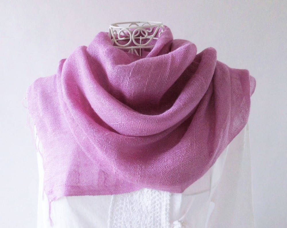 草木染め・優しい肌触り・レーヨン・大判ロングストール・蘇芳染め 7,600円