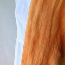 草木染め・リネン・大判・刺繍ロングストール・グラデーション（秋のマリーゴールド染め） 9枚目の画像