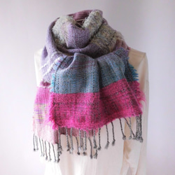 手工編織（冬季櫻花）羊毛、羊絨、長披肩 第2張的照片