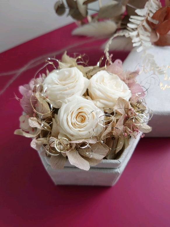 miniバラと紫陽花のアンティークアレンジ【Box arrangement】ペールピンク 4枚目の画像