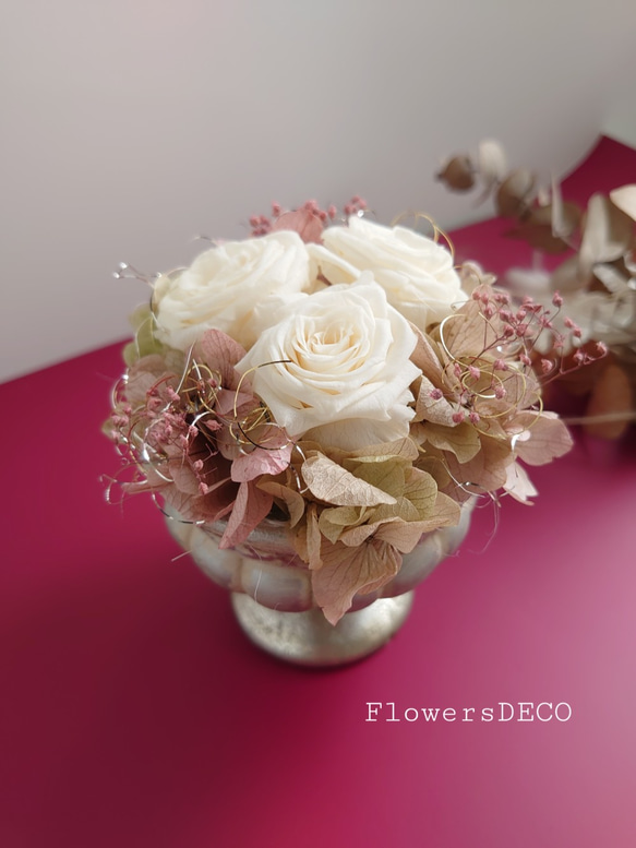 miniバラと紫陽花のアンティークアレンジ【Box arrangement】ペールピンク 9枚目の画像